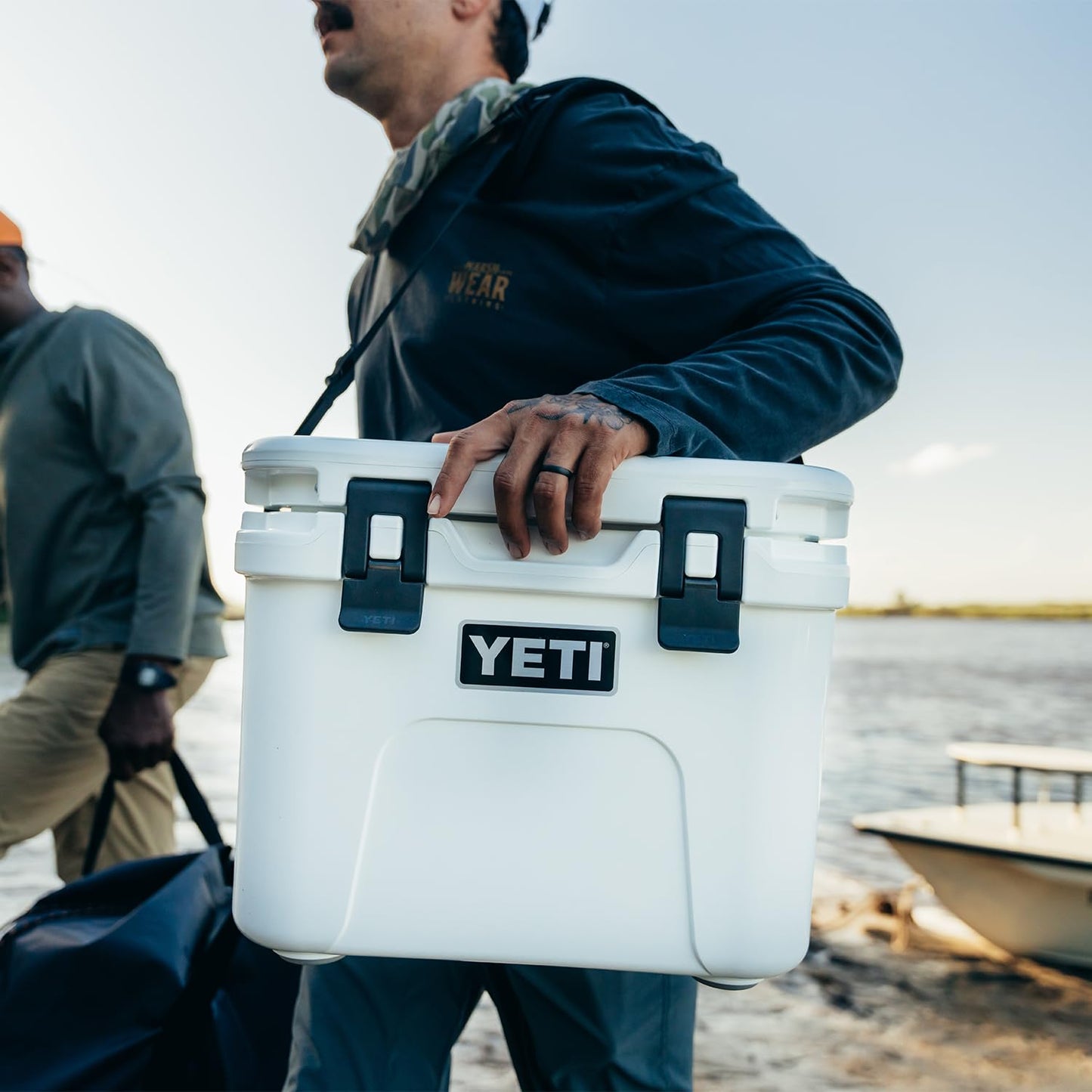 YETI Roadie 15 Hard Cooler with DoubleDuty Shoulder Strap, Charcoal